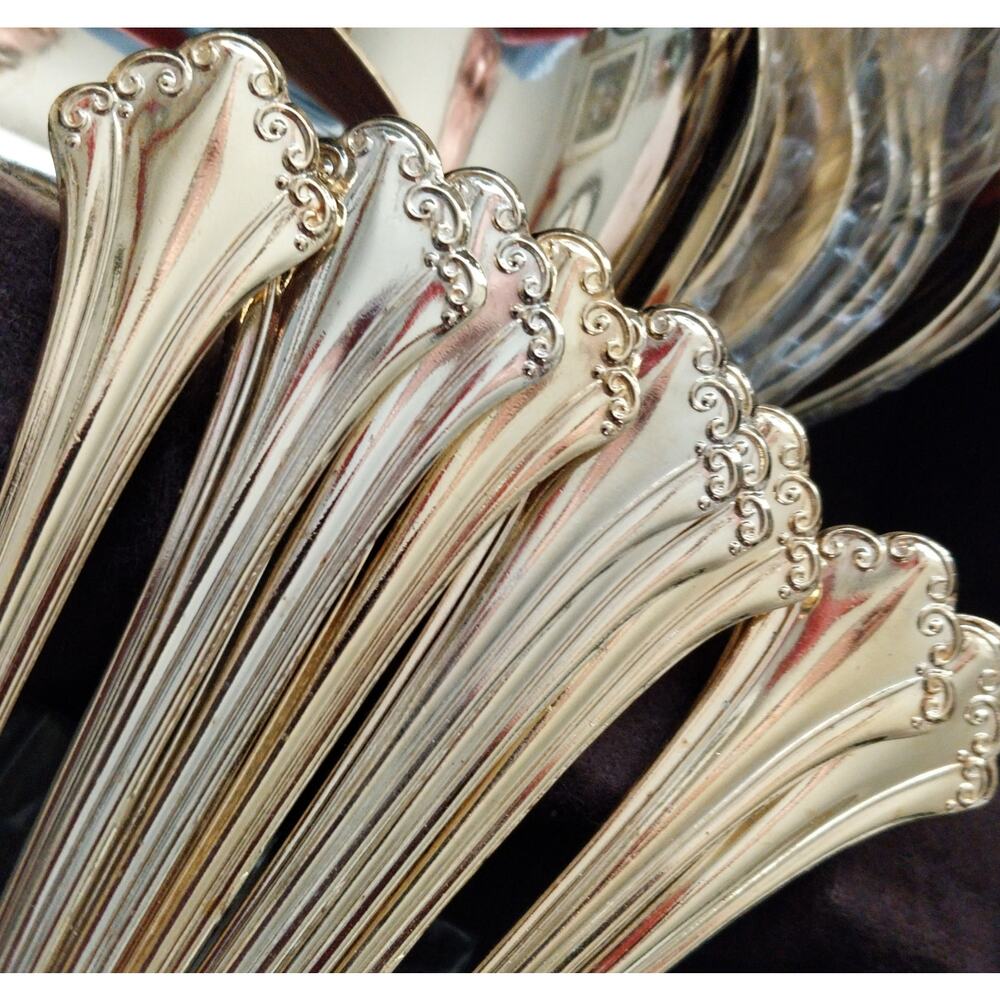 ALEXANDER! GOLD ELECTROPLATE FLOURISH FLATWARE, SILVERWARE SVC-12,  78 PCS